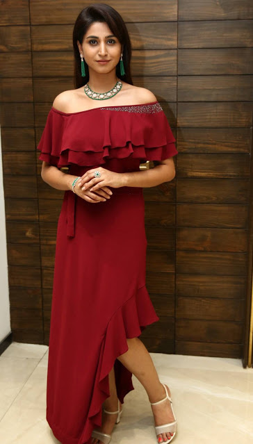 Television Actress Varshini Sounderajan Hot In Maroon Gown 17